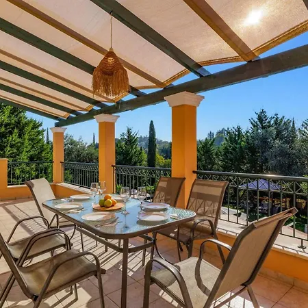 Βίλα Koumquat By